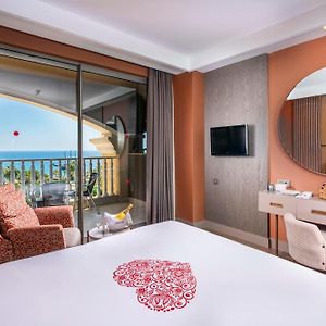 Honeymoon Room